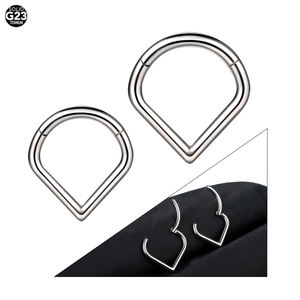 Venta al por mayor G23 titanio con bisagras en forma de abanico segmento anillo nariz Clicker tabique nariz aro anillos pendiente Piercing - Product Image 1