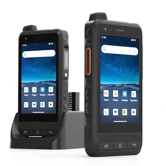 Uniwa F400 Newest OEM/ODM 4 Inch IP65 Waterproof Android 15 Global 4G Rugged Smartphone PDA Fast Charging