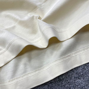 T-shirts blancs simples personnalisés à manches courtes avec logo brodé en polyester respirant, coupe ample et décontractée - Product Image 6