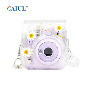 Étui transparent en plastique pour appareil photo instantané Fujifilm <span class=keywords><strong>Instax</strong></span> <span class=keywords><strong>Mini</strong></span> <span class=keywords><strong>11</strong></span> avec fleurs séchées pressées, motif marguerite, sac <span class=keywords><strong>Instax</strong></span> <span class=keywords><strong>Mini</strong></span> - Product Image 1