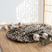 Tissu de luxe haut de gamme 2026 avec broderie de sequins, style imprimé léopard élastique pour robes de soirée et de fête pour femme, techniques de tissage