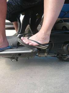 Passi del piolo del passeggero in alluminio CNC per moto staffa di estensione del cambio posteriore per <span class=keywords><strong>VESPA</strong></span> GTS150 300ie GTV125 200 250 300ie - Product Image 5