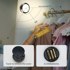 Lampe de chevet LED sans fil noire à détecteur de mouvement alimentée par piles, éclairage LED sous armoire, lumières LED à capteur pour placard, escaliers, cuisine - Product Image 2