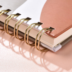 Nhật Ký Cai Trị Lót Cổ Điển Máy Tính Xách Tay Thiết Kế Trừu Tượng Và Tạp Chí Máy Tính Xách Tay Xoắn Ốc A5 Với Dây Thun Cho Trường Học Văn Phòng - Product Image 4