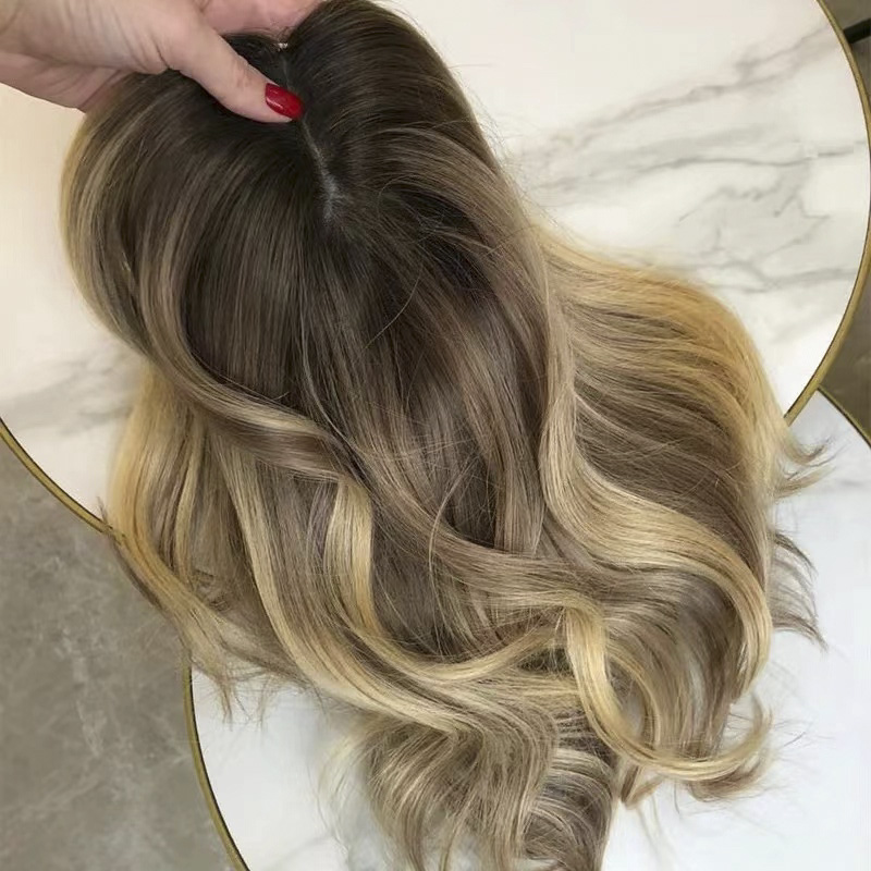 Topper couleur marron miel avec base en soie 4X4