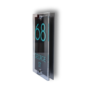 Tablero Acrílico de Alta Definición con Impresión UV, Diseño Personalizado para Logotipos, Letreros, Exposiciones y Exhibiciones, Fábrica de Impresión en Vietnam - Product Image 1