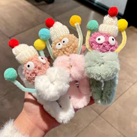 Pince à cheveux en peluche amusante et mignonne pour femmes, nouvelle arrivée, grande pince requin, pince à cheveux créative et amusante en forme de poupée moche pour l'arrière de la tête