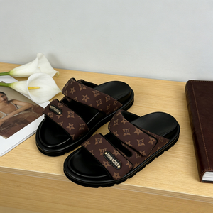 Sandalias de Playa de Lujo para Mujer con Logotipo Personalizado de Alta Calidad |   Sandalias para Mujer 2026 |   Sandalias de Estilo Vacacional a la Moda - Product Image 2