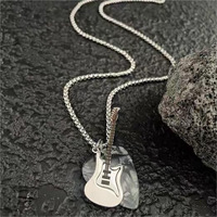 Collier plectre de guitare Punk Rock pour Hommes et Femmes, Pendentif Hip Hop pour Couple, Design Unique, Bijoux Assortis Tendance pour Bar et Soirée, Vente en Gros
