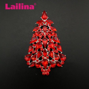 Bijoux de mode faits à la main pour femmes broches en cristal de Noël rouge strass broche arbre de Noël broches pour la décoration de robe - Product Image 4