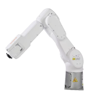 Robot compact ONA KUKA KR 7 R900-3, moteur et boîte de vitesses 7 kg, armoire électronique automobile C5, 6 axes, IP67, entraînement électrique pour palettisation