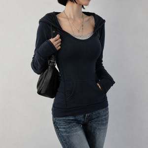 T-shirt décontracté vintage américain à col rond, avec poche et capuche, coupe ajustée, flatteur, polyvalent, confortable et décontracté pour femmes - Product Image 3