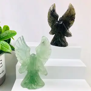 瞑想の装飾のためのラブラドライトクリスタルの天使の工芸品を癒す自然な手作りのスピリチュアルグリーンフルオライト大天使の彫刻