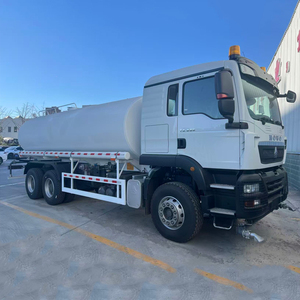 Camion-citerne à eau HOWO 6x4, capacité 20000L, citerne en acier inoxydable, véhicule utilitaire lourd SINOTRUK - Product Image 4