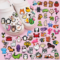 Logo Kustom Kartun Hewan Campuran 2D Gantungan Sepatu Bentuk Hewan Ternak Dekorasi Clog 2.5-3.5cm 2g/pcs Sampel Gratis MOQ 10pcs Pasokan Grosir