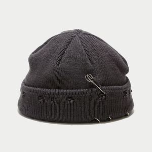 Gorro de Invierno Unisex Versátil, Gorro de Punto Moderno de Color Sólido, Gorro Simple sin Borde, 100% Acrílico, para Negocios y Viajes - Product Image 6