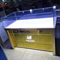 Éclairage LED super élevé Offres Spéciales Vitrine de bijoux en verre trempé ultra clair Affichage de montage de haute qualité