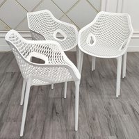 Chaises empilables en plastique PE PP HAOSI italiennes durables pour l'intérieur et l'extérieur, au design minimaliste, pour le jardin, la chambre, l'école
