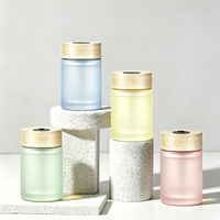 Pot en verre givré coloré cylindrique vide de 150 ml avec couvercle en bois pour diffuseur à bâtonnets, idéal pour l'emballage de parfums personnalisés