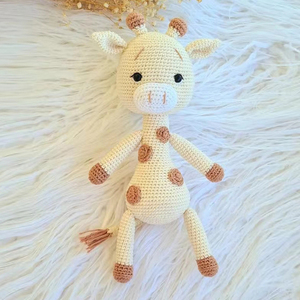 Juguete de Jirafa de Ganchillo Orgánico Hecho a Mano, Muñeco de Peluche Amigurumi, Juguete Suave para la Dentición del Bebé, Color y Tamaño Personalizables - Product Image 5