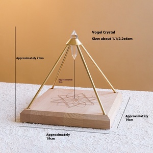 Ornements pyramidaux en cristal naturel Vogel Décorations d'amplificateur de purification d'énergie en pierre sculptée pour voiture, maison, bureau, noël - Product Image 3
