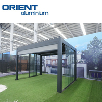 Pergola Bioclimatique d'Extérieur en Aluminium Moderne Étanche avec Store Roulant Automatique pour Terrasse et Jardin