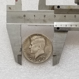 Moneta Americana Kennedy 1966 Placcata Argento, Artigianato <span class=keywords><strong>Antico</strong></span>, Forma 3D con Taglio a Stampo - Product Image 5