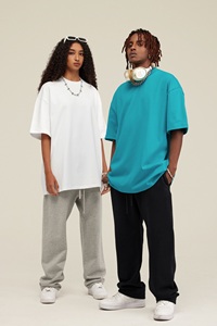 T-shirt pour homme en coton écologique de haute qualité 180g avec détails de la marque RY, col rond, manches courtes, vente en gros pour la vente au détail - Product Image 2