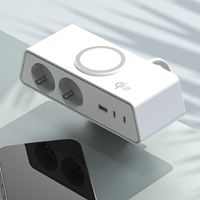 OMNI Desk Clamp Socket Strip avec Qi Charger Pince réglable Prise de courant pour les environnements de bureau et les tables de conférence