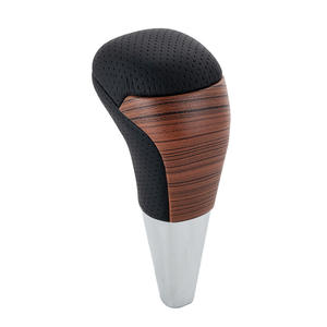 Pommeau de levier de vitesse en cuir perforé, conception ergonomique pour Toyota Highlander Corolla Camry - Product Image 4