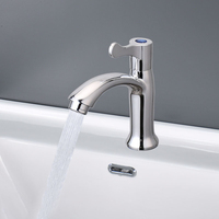 Grifo de lavabo de plástico y acero al por mayor, monomando, de montaje en cubierta, para agua fría, ideal para proyectos de baños públicos.