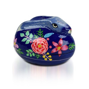 Caja de Recuerdos de Papel Maché, Caja de Conejo de Pascua, Caja de Conejito, Hecha a Mano en la India por Artesanos de Cachemira para Decoración de Pascua - Product Image 1
