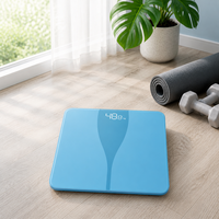 Balance connectée intelligente en gros avec quatre électrodes, affichage numérique en verre, écran LED dissimulé, fonction application, capacité 180 kg, pour salle de bain