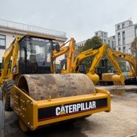 Rouleau Vibratoire CAT CS-683E d'Occasion : Performances Stables, Idéal pour le Compactage de Sols, Graviers et Fondations – En Promotion