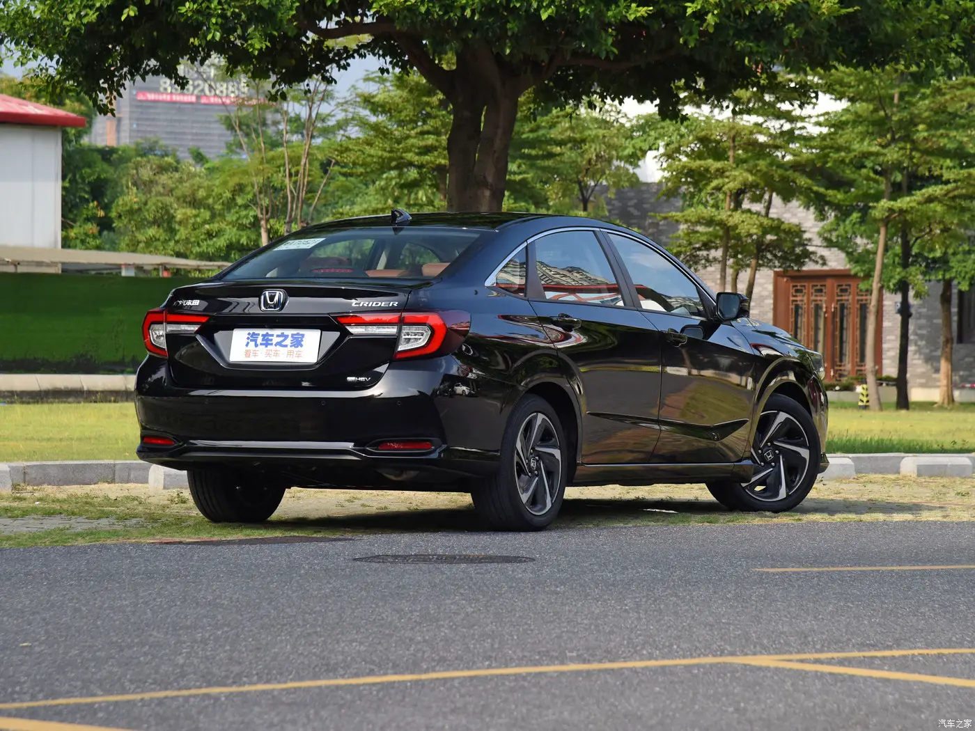 2024 benzin yeni arabalar Hondas CRIDER 180TURBO CVT yakıt arabalar 1.0T L3 90KW R16 çin gaz benzin Sedan