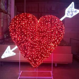 Lumière de silhouette extérieure en forme de cœur - Guirlande et filet lumineux à piles pour la décoration de jardin - Product Image 5