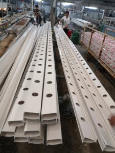 Meilleur système hydroponique NFT mobile avec canaux et tuyaux pour laitue, <span class=keywords><strong>basilic</strong></span>, menthe – Canal de culture mobile pour <span class=keywords><strong>serre</strong></span> - Product Image 6