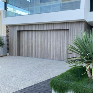 Villa termal yalıtımlı ve anti-hırsızlık bitmiş yüzey için Modern tasarlanmış otomatik ızgara garaj kapısı - Product Image 3