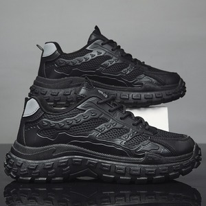 Scarpe da Lavoro Invernali da Uomo con Suole Traspiranti, Resistenti all'Usura e Antiscivolo, Sneaker Nere Sportive con Rialzo Interno - Product Image 2