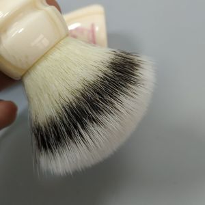 Brocha de Afeitar DISHI de Primera Calidad, Brocha de Afeitar con Mango Blanco, Uso Sostenible para Barbería y Salón de Belleza - Product Image 5