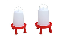 Abreuvoir portable pour oiseaux Berys 14L rouge/blanc, abreuvoir pour volailles avec pieds, état neuf, matériau plastique PP, garantie 1 an