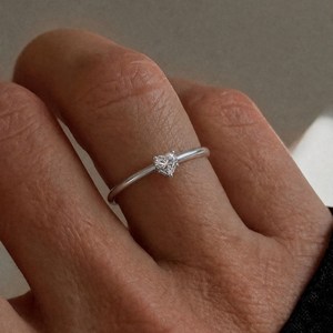 Bijoux fins Dylam, plaqués rhodium, argent sterling 925, forme de cœur, 5 mm, 0,5 ct, pierre en moissanite D VVS1, bagues pour femmes - Product Image 2