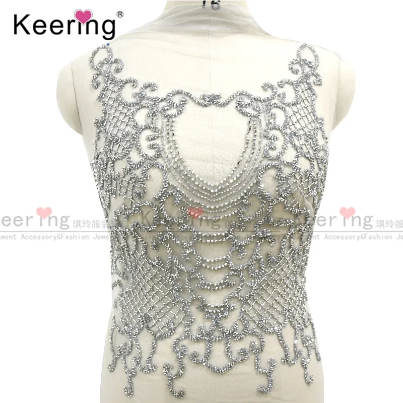 2021 proveedor de fábrica Keering vestido frente y espalda apliques de cristal costura patch colección en gris plata