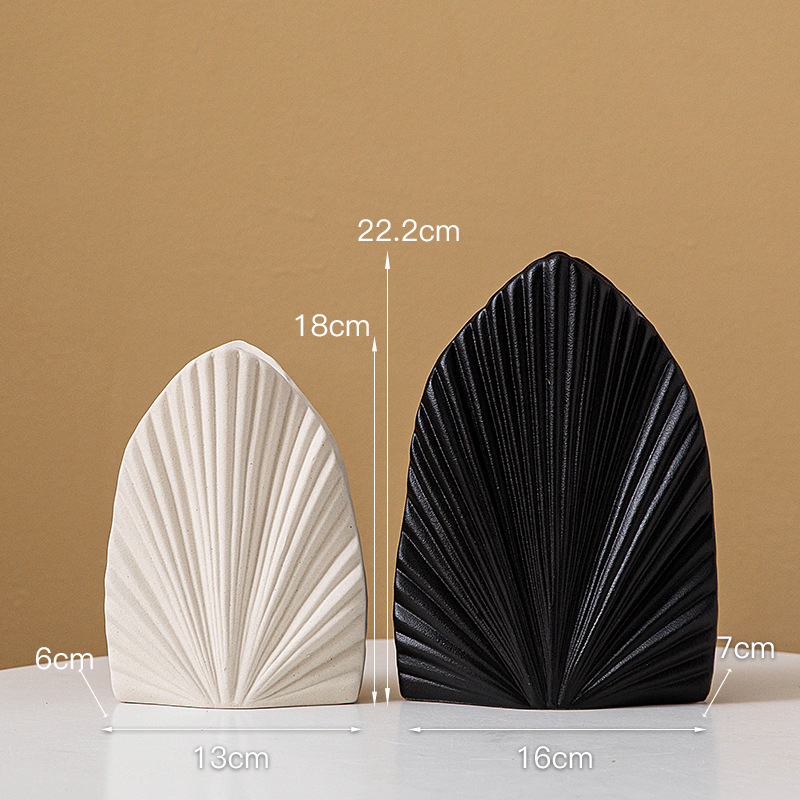 ใบ Typha (เล็กสีขาว + สีดำขนาดใหญ่)