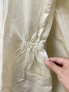 Combinaison de sécurité antistatique en polyester à fibres de carbone multicolores confortable, grille de 5 mm, niveau D de salle blanche, unisexe, vêtements de protection - Product Image 4