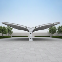Structure de carport en membrane, auvent de stationnement perforé à trous ronds, type aile de mouette, imperméable, résistant aux UV, pour recharge de véhicules électriques, sur mesure