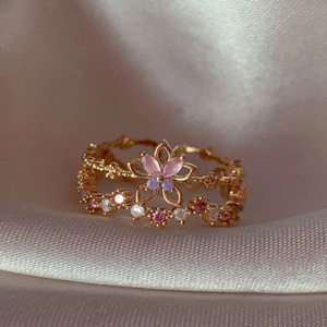 Bague ouverte en cuivre plaqué de haute qualité avec pierres en zircon et motifs de fleurs, de cœurs et de feuilles, tendance pour femmes - Product Image 4