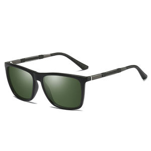 Gafas de Sol Polarizadas Fotocromáticas Unisex Cuadradas Clásicas de Marca de Moda 2022 - Product Image 3