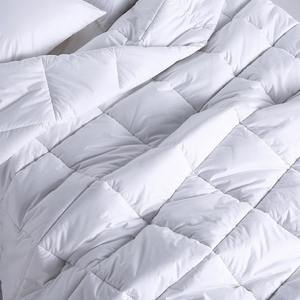 Edredón <span class=keywords><strong>de</strong></span> lujo para uso en hoteles, diseño nórdico para dormitorio, sala <span class=keywords><strong>de</strong></span> estar, edredón <span class=keywords><strong>de</strong></span> algodón - Product Image 4