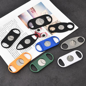 Cortador de Cigarros de Plástico con Cuchilla de Acero Inoxidable, Herramienta Afilada para Cortar Cigarros, Guillotina de Bolsillo para Cigarros, Tijeras para Cigarros (Muestra Gratis) - Product Image 1